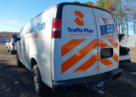 2021 Chevrolet Express Cargo Rwd 2500 Regular Wheelbase Wt из США, поврежденный, VIN 1GCWGAFP9M1310700